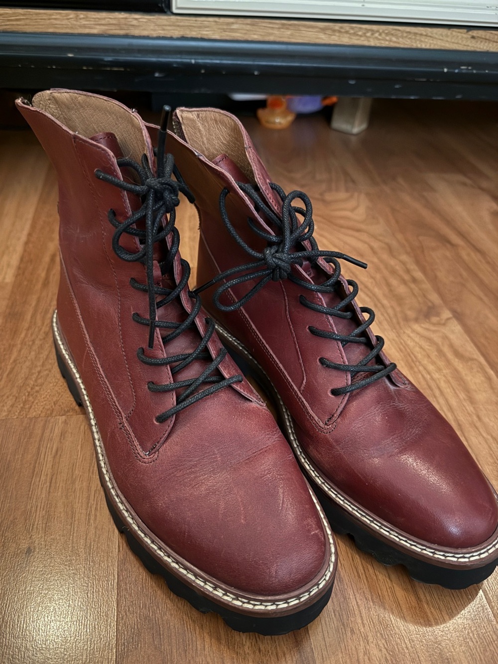 Madewell Women's Burgundy Lace-Up Leather Boots